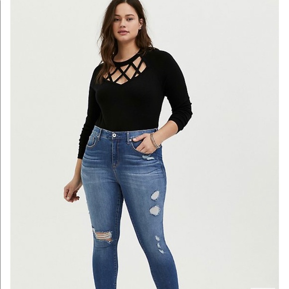 Torrid Black Lattice Front Knit Sweater size 2X - Picture 2 of 11